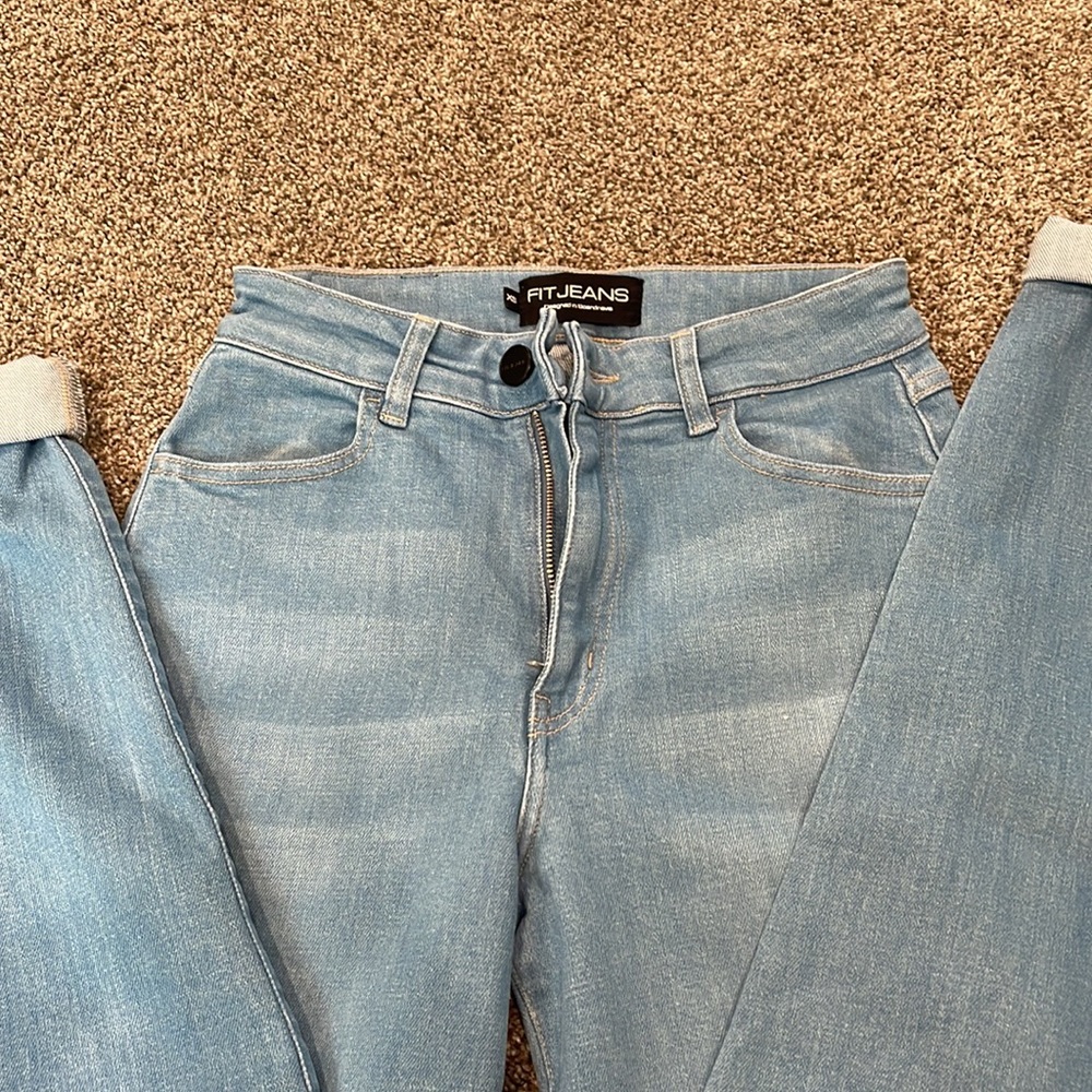 Fit jean - Picture 2 of 3